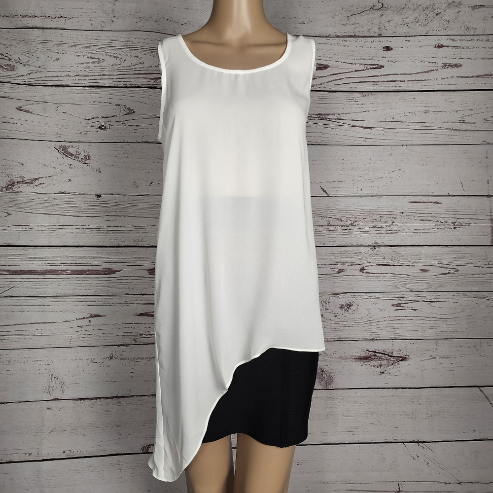 Aqua White Sleeveless Asymmetrical Chiffon Overlay Tank Top - Small NWT